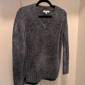 Blue super soft sweater like new!